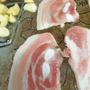 한방솔잎숯판구이 사진
