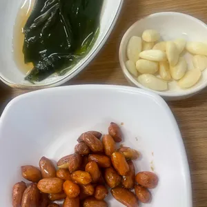 보물촌 꺼먹돼지 사진