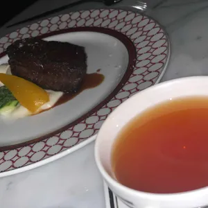마제스티 타바론 티 라운지 리뷰 사진