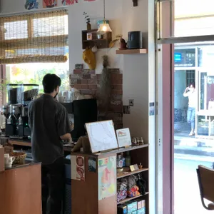 오우커 커피 바 리뷰 사진