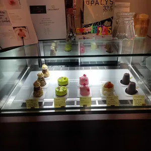 레아파티쓰리 사진