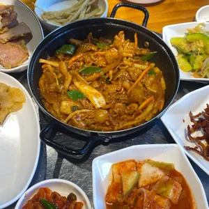 복돼지랑 낙지 사진