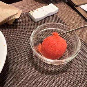 메이탄 사진