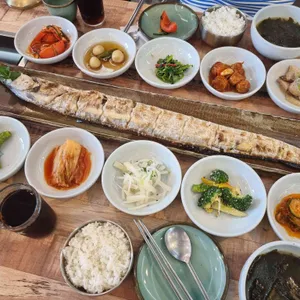 충민정 사진