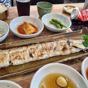 충민정 사진
