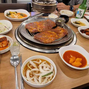 흥부골숯불돼지왕갈비 리뷰 사진