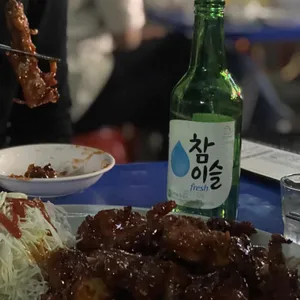 다동치킨골뱅이 사진