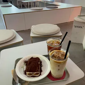 세컨브레스 사진