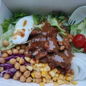 와로샐러드 사진