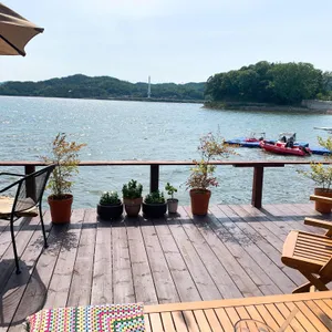 화이트하우스 리뷰 사진