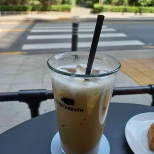세컨브레스 사진