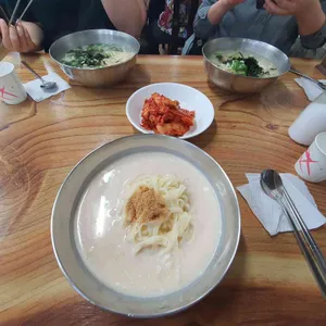 가평칼국수 사진