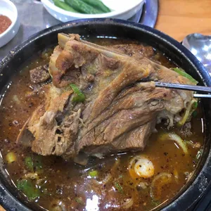 본가왕뼈감자탕 사진
