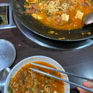 신촌부대찌개 사진