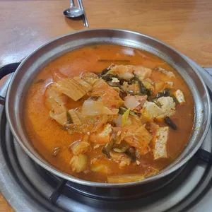 궁전 백반 삼겹살 사진