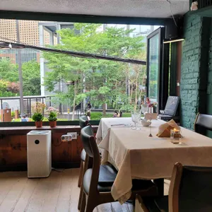 브릭 리뷰 사진