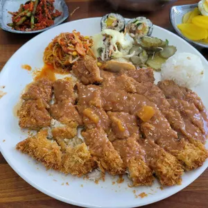 명품김밥 사진