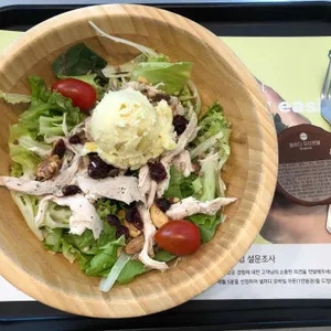 샐러디  사진