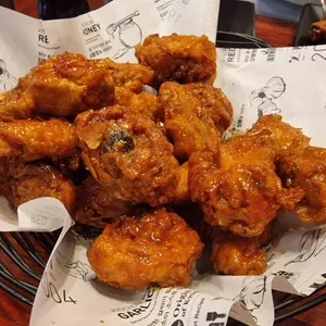 교촌치킨 사진