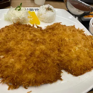 홍익돈까스 사진