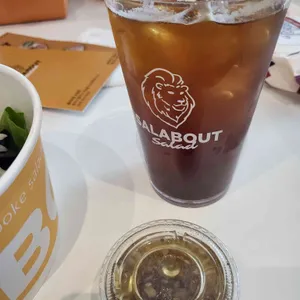 샐러바웃 사진
