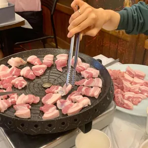 강변식당 사진