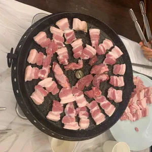 강변식당 사진
