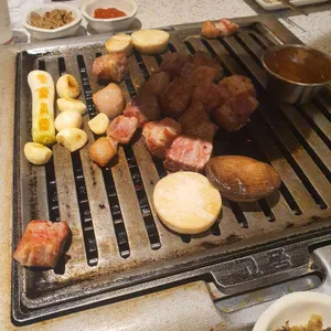 고기를품다 사진
