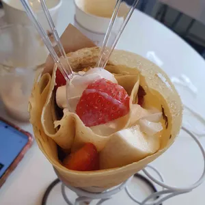 여덟개의달 사진