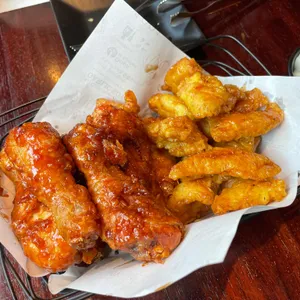 교촌치킨  사진