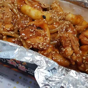 동근이숯불두마리치킨 사진