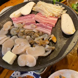 꽃돼지시집가네 사진