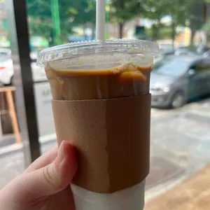 몇몇커피 사진