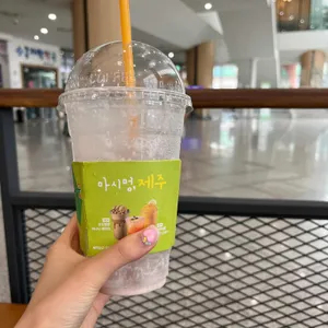 메가커피 사진