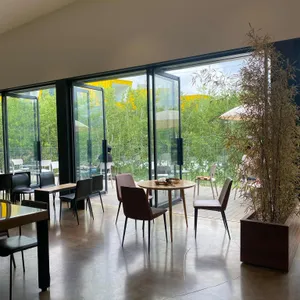 나무아래오후 리뷰 사진