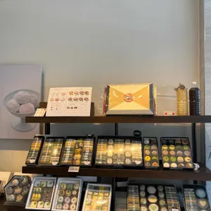 샐러데이즈 사진