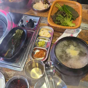 왕소금구이품절돼지 사진