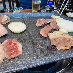 벌말로고깃집 사진