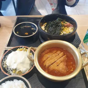 영천냄비돈까스&빨간지붕 사진