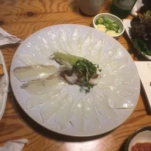 물만난오징어 사진