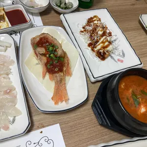 거북이횟집 사진