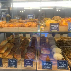 하이테이블 사진