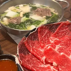 샤브리 샤브샤브 사진