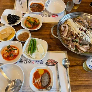 박상순 흑염소와 사슴 도마수육 사진