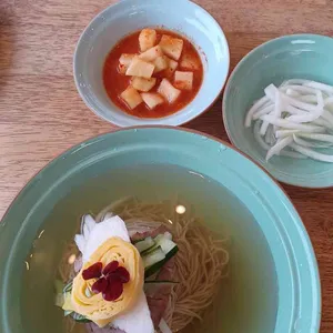 오월의 꽃수저 대표 사진