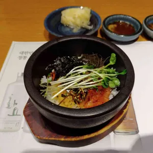 미소 사진
