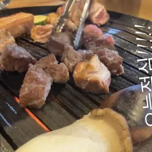 돼지전 사진