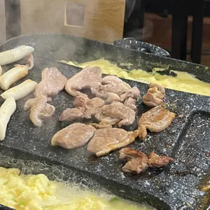 생 황금오리 능이버섯백숙 사진