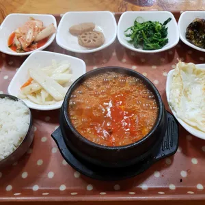 풍성뚝배기 사진