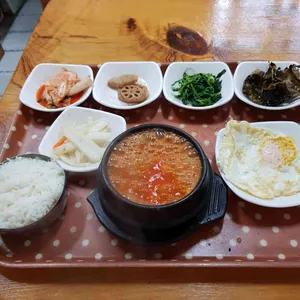 풍성뚝배기 사진